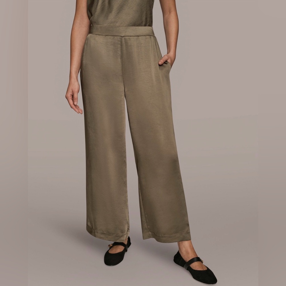 NWT Donna Karan Women Pull-On Satin Mid Rise Wide Leg Pants. MEDIUM. Khaki Green
